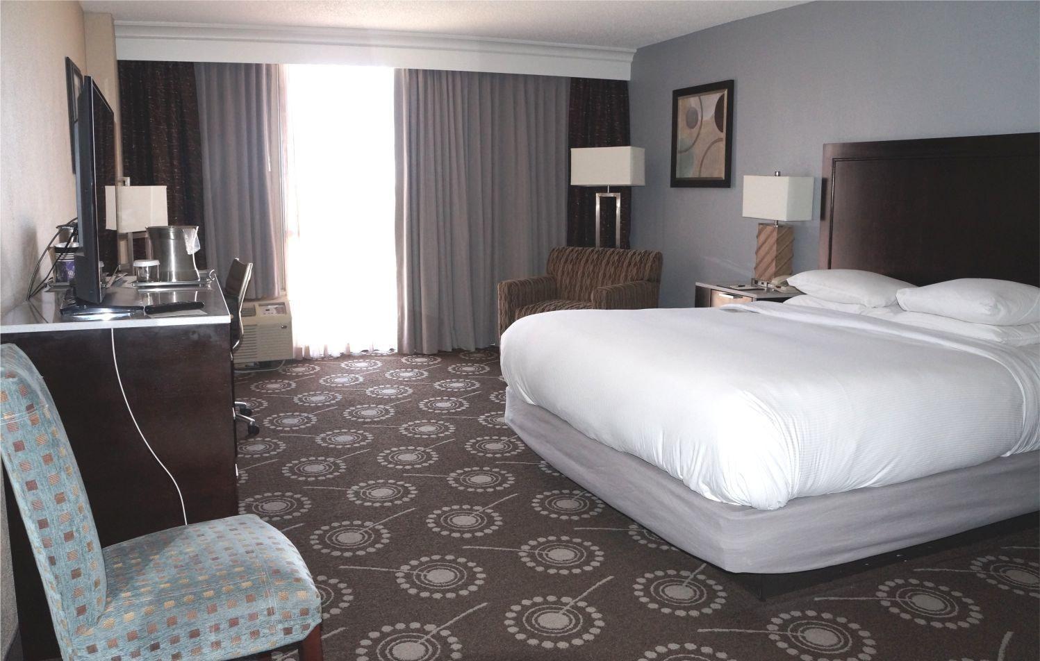 Wyndham Downtown Hotel 4*