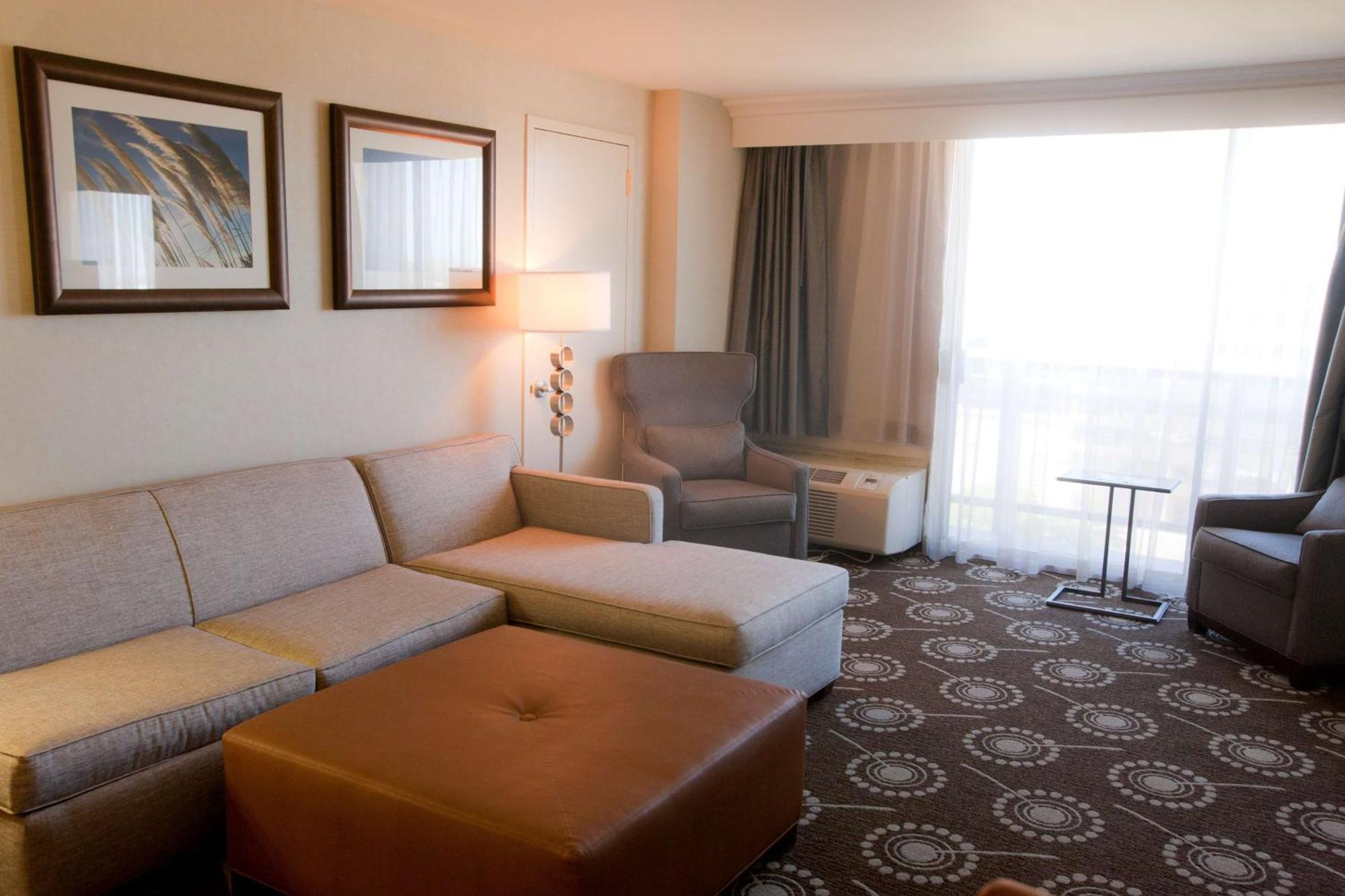 Wyndham Downtown Hotel