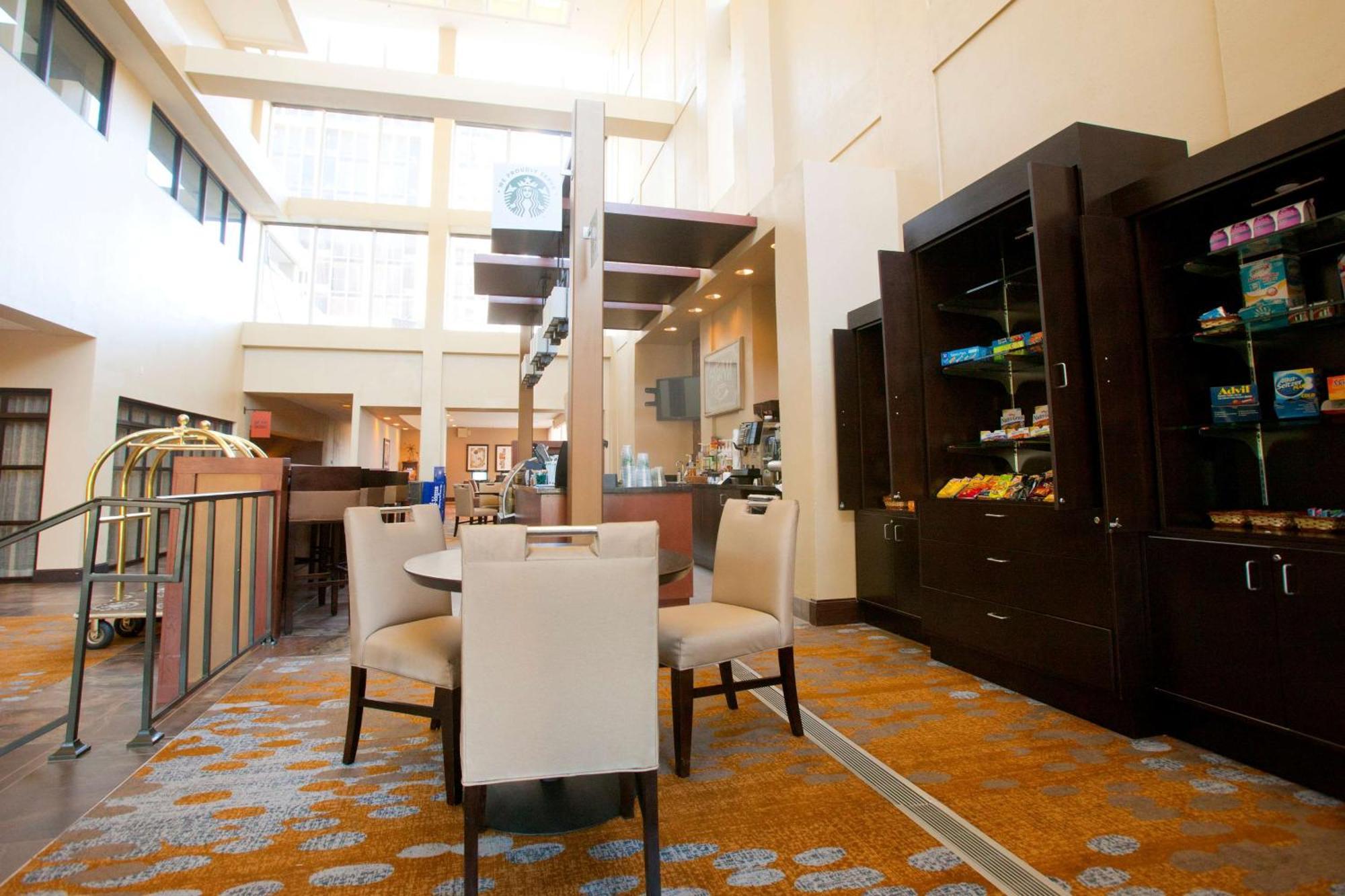 Hotel Wyndham Downtown Midland